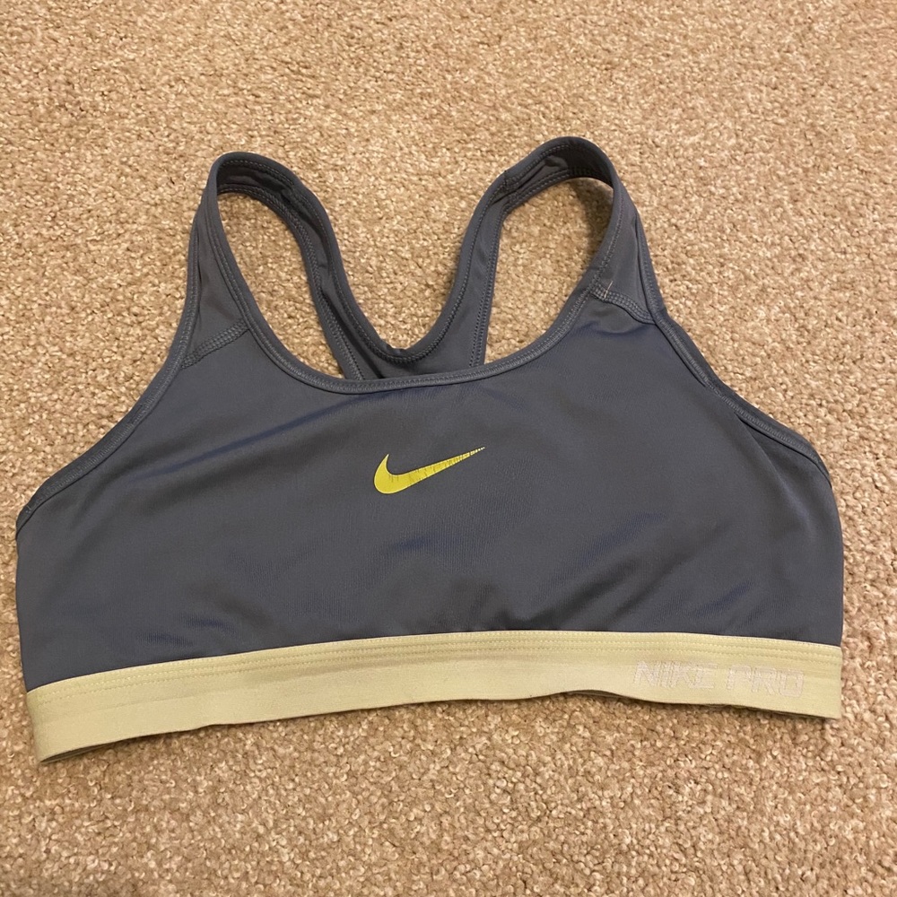 nike sports bra